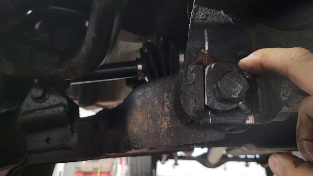 Nissan Titan needed a camber and caster adjustment with frozen bolts in the bushings. 210kmiles смотреть онлайн