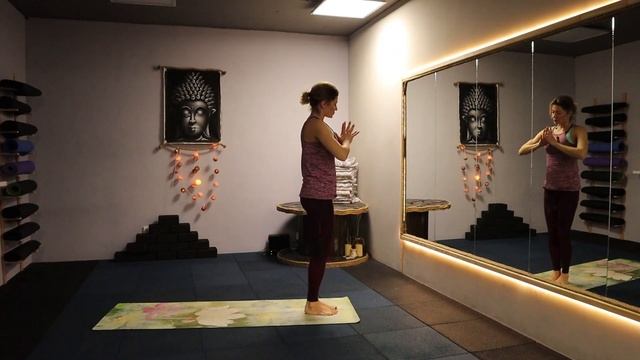 Йога, сурья намаскар солнце привет 21 минута смотреть онлайн