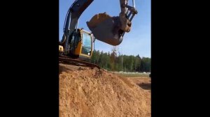 ЧЕСТНЫЙ ОТЗЫВ от Заказчиков из Москвы. Кубовый Ковш стандартный для Hyundai R180LC-9 в работе