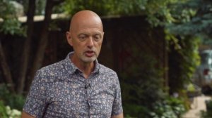 Обрезка хвойных растений. Стрижка растений.