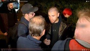 HARD PLAY РЕАКЦИЯ НА - ЛЕВ ПРОТИВ ТОЛПА ПЬЯНОГО БЫДЛА ПРОТИВ ПОЛИЦИИ