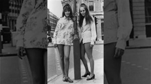 Мода 60-70-ых годов. Миниюбки.