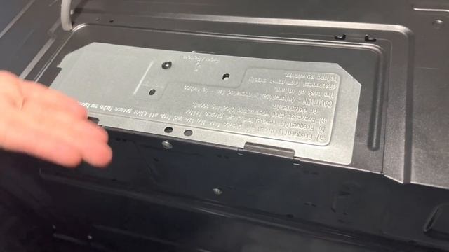 Installing The Samsung Over The Range Microwave(ME19R7041FS/AC) 1.9 Cu. Ft. смотреть онлайн