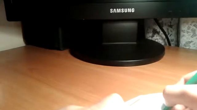 Делаем самолетик из бумаги и огурец!!!!! смотреть онлайн