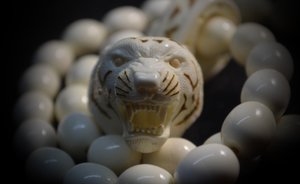 Резьба .Четки Белый Тигр