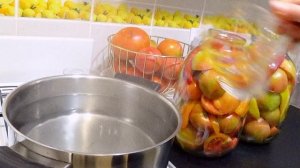 маринованные бурые помидоры на зиму(последние, некондиция)