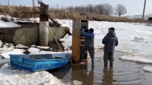 БУДНИ РЫБХОЗА Спуск пруда и отлов крупной рыбы ! Тут много КАРПА, ЩУКИ. РЫБОРАЗВЕДЕНИЕ в Спасске!