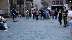 Мы ловим Пикачу в городе (Покемон Го/Pokemon GO)