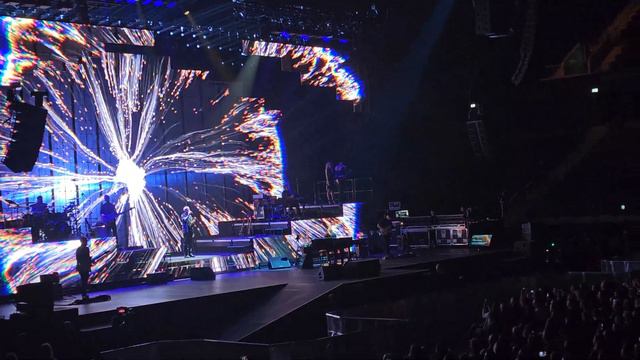 Eros Ramazzotti - Battito Infinito (Battito Infinito Tour - R.-W.-Arena Oberh. - LIVE - 2023-02-25)