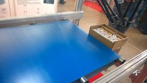 Робототехнический комплекс для укладки батончиков в упаковку