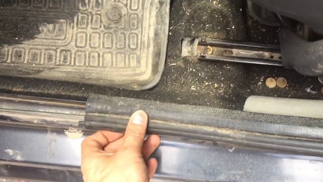 Как провести провода от сабвуфера до клеммы аккумулятора и магнитолы на Рено Логан смотреть онлайн