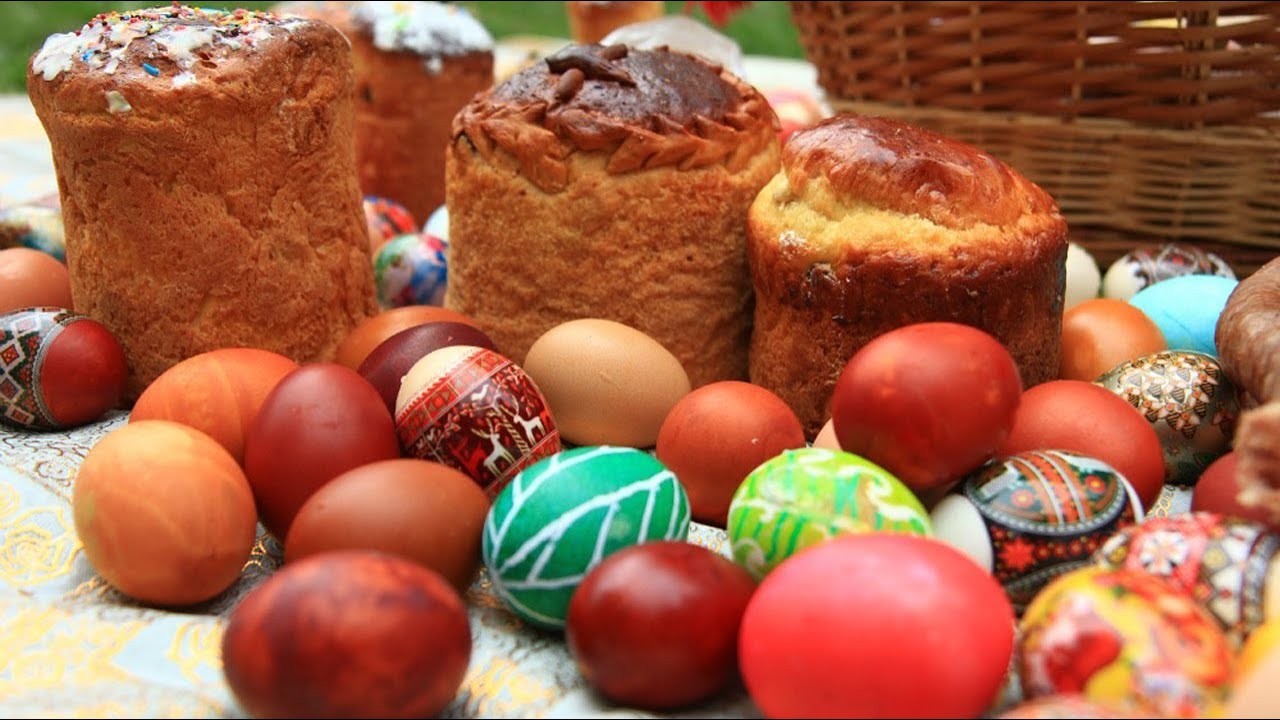 Easter праздник. Пасха. Пасхальные яйца и куличи. Традиции Пасхи. Русская Пасха.