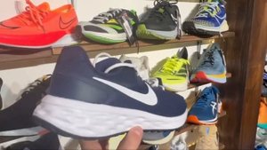 ОБЗОР НА КРОССОВОК NIKE REVOLUTION 6 - ОДНУ ИЗ САМЫХ БЮДЖЕТНЫХ МОДЕЛЕЙ ОТ КОМПАНИИ NIKE