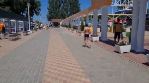 Ейск?Лиман, рыбачим. Обзор центрального пляжа. Салют. Цены и т.д... Гигантское яйцо. Огород. Варька