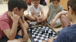 Год с шахматами в минуте