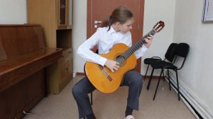 Иванова Аня, 10 лет, 4 класс, КДШИ, Ф  Сор, Этюд ми минор, М  Джулиани Этюд Ручеек