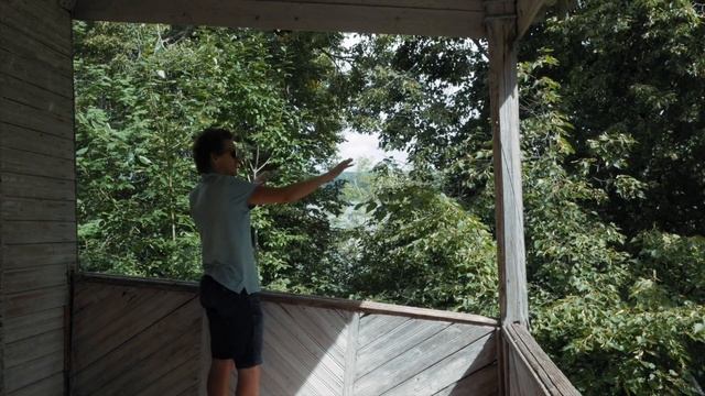 заброшенная красивая дача фабриканта-оружейника Петрова И.Ф. в деревне Воложка близ Ижевска смотреть онлайн