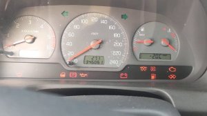 Volvo v40 s40 1.9D Холодный пуск