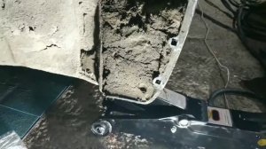 Кия Рио снял передний локер.