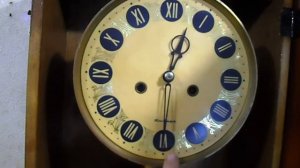 Часы Янтарь  настенные с получасовым боем СССР 1974  г.