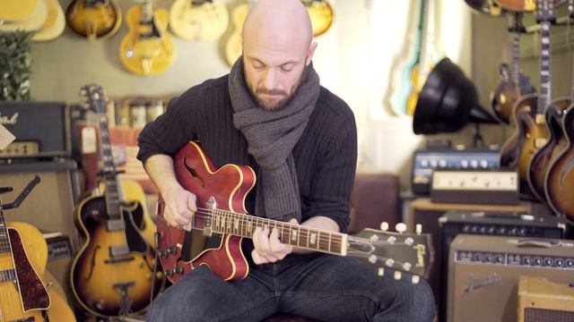 1967 Gibson ES-330 смотреть онлайн