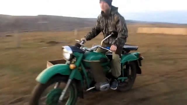 Дрифт на мотоцикле.Урал раздает!!! смотреть онлайн