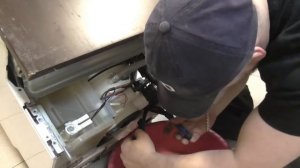 Ремонт посудомоечной машины Zanussi ZDT5152, при запуске гудит