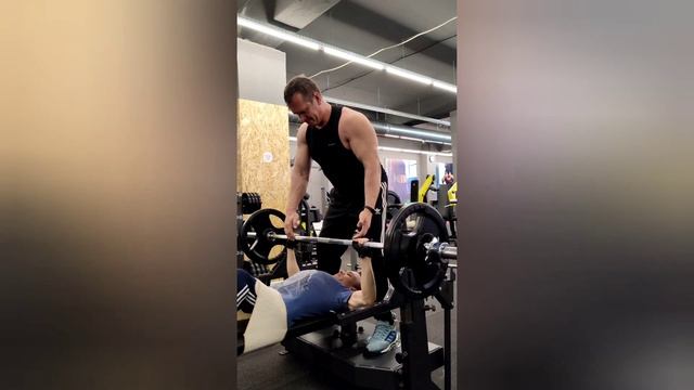 Натуралу побить рекорды мира, собственный вес 32,5. Тренировка № 13. 5х3/77,5 кг. смотреть онлайн