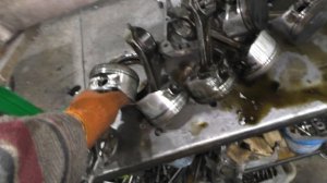 Двигатель BMW S38B38 который собрал БУХОЙ слесарь советсткими технологиями...