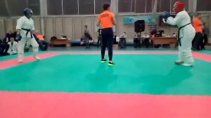 Рукопашный бой среди девушек 12-13 лет