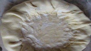 Пирог с соленой красной рыбой