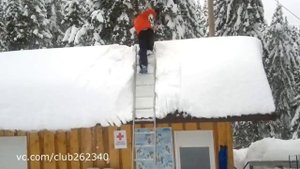 Вот, как надо чистить снег!