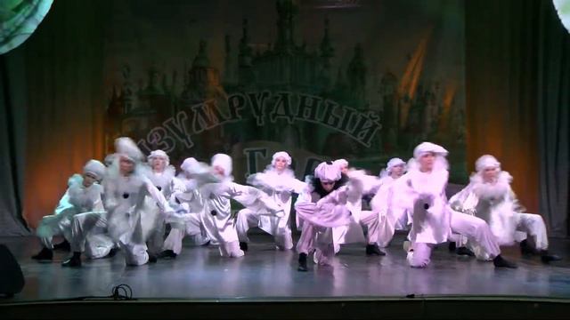 Танцевальный коллектив НИКА 3 смотреть онлайн