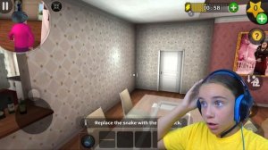 ЗМЕЯ В Доме МИСС ТИ Злая Учительница Scary Teacher 3D