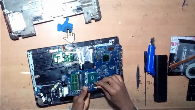 Toshiba Satellite C850 disassembly | Repair and upgrade guide смотреть онлайн