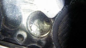 Проверка головки цилиндров на герметичность