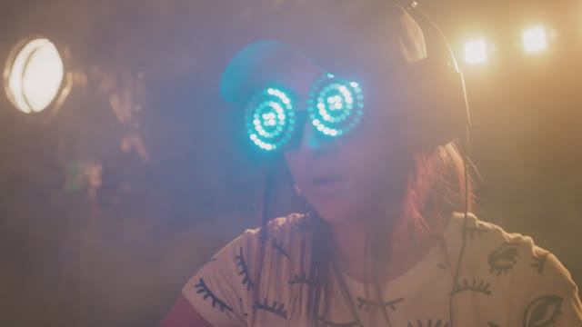 Nunca – Ballistique (ReSampled 2012 remix).mp4