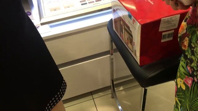 Косметика Elizabeth Arden,встреча смотреть онлайн