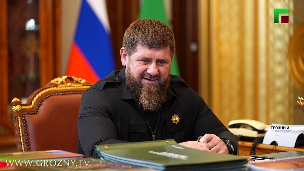 Аслан бютукаев. Доку умаров. Аслан авгазарович бютукаев. Мовсар кадыров. Умаров грозном.