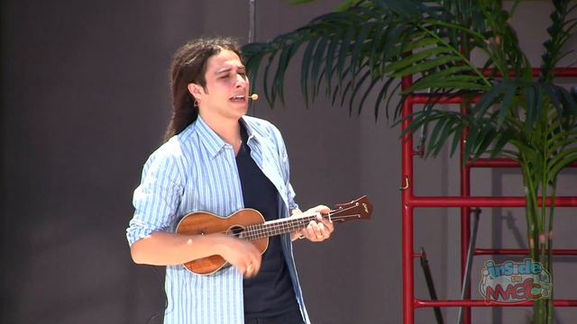 Jason Castro sings "Somewhere Over the Rainbow" at Disneyland "What's Next" presentation смотреть онлайн