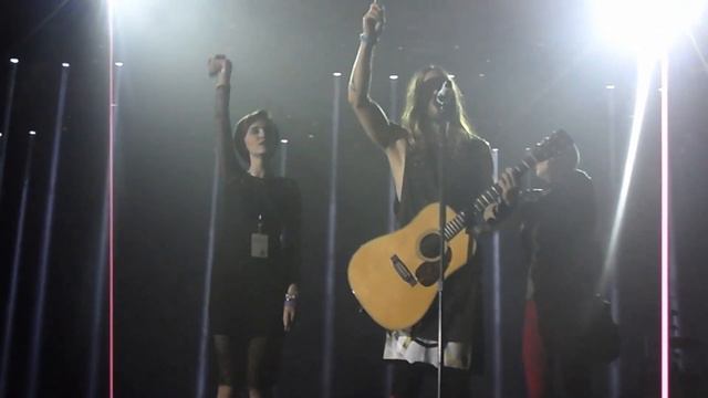 30 Seconds To Mars - Hurricane (Live in Rostov 2014) (Camrip) смотреть онлайн