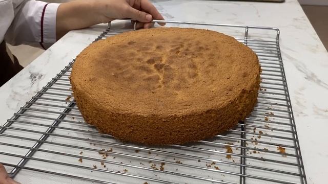 Клубника косылган торт. Ен онай торт. Клубничный торт. Казакша рецепт. Қазақша рецепт. смотреть онлайн