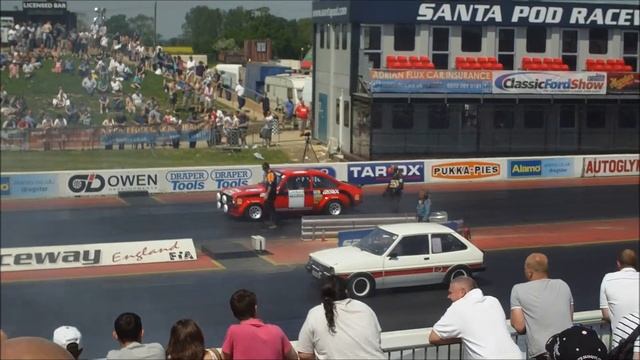 MK1 Ford Fiesta and MK2 Ford Escort at Santapod