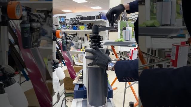 Установка для заправки аэрозолей. Как заправить баллончик краской, лаком или грунтом! смотреть онлайн