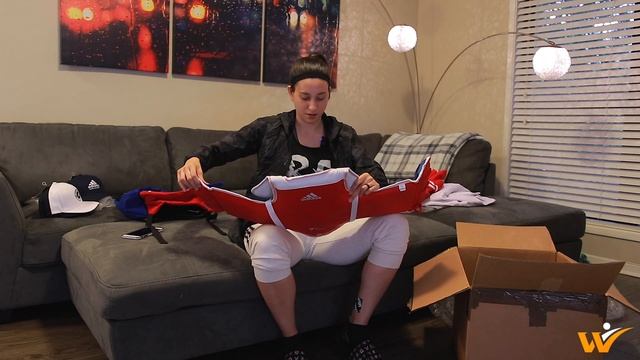 ADIDAS Taekwondo Gear Unboxing! смотреть онлайн