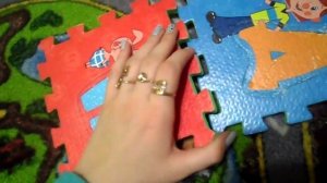 собираем мягкий коврик-пазл с буквами)