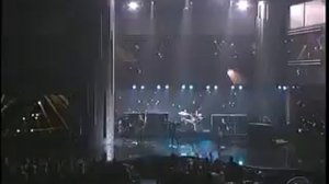 Green Day - 21 Guns (2009 AMA - live)