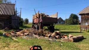 Снимаем пол и разбираем крыльцо. Ремонт старого дома (Часть 3, День 10).