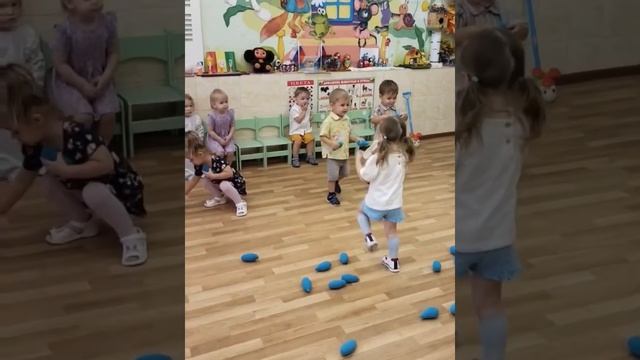 Первый праздник осени в садике у Ромочки смотреть онлайн