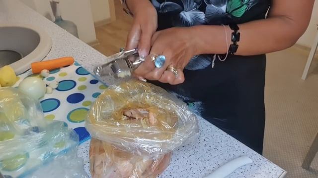 Мы дома. ? Готовлю на ужин куриные крылья. Просто и быстро. Болталки. смотреть онлайн